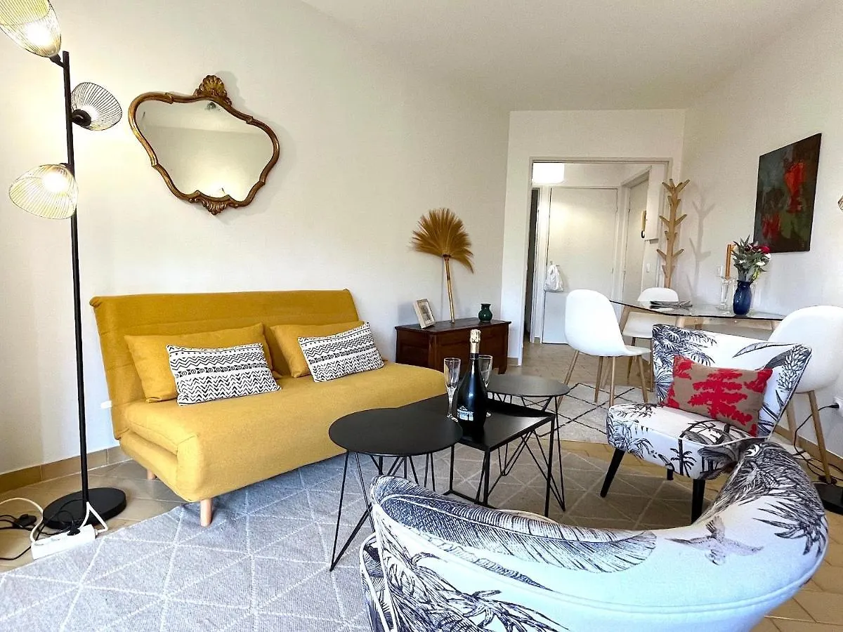 아파트 L'Appartement Magnolia 발로리스
